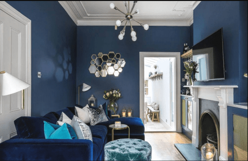 Combinaciones de azul en decoración Descubre cuáles son los colores para combinar el azul en el salón. Hay más de 110 tonos de azul.