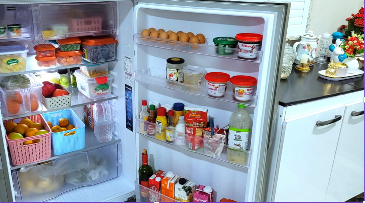 Cómo limpio y organizo mi frigorífico así corto y envaso mis frutas y verduras