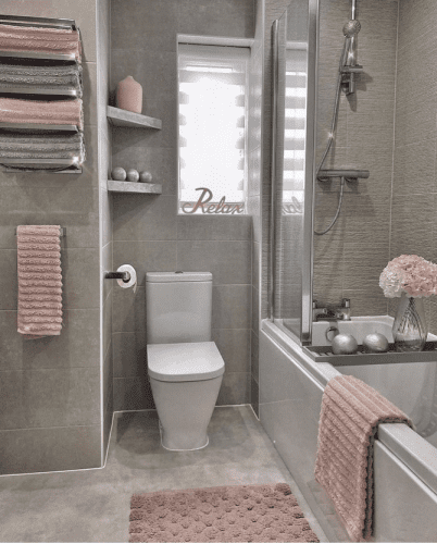 12 Tips para tener el baño limpio y ordenado siempre  1-Revisa todo lo que guardas en tu baño y tira aquello que ya no uses o haya caducado,