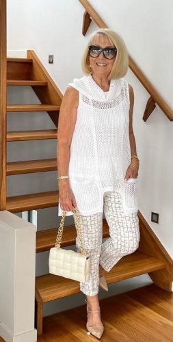 Blusas Blancas Elegantes y Modernas para Lucir de los 50 a 70 años y Más