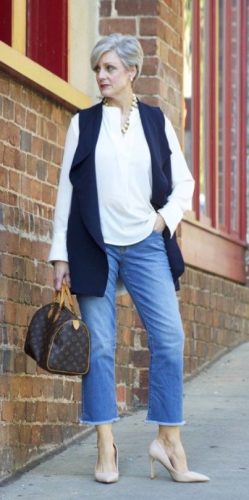 Blusas Blancas Elegantes y Modernas para Lucir de los 50 a 70 años y Más